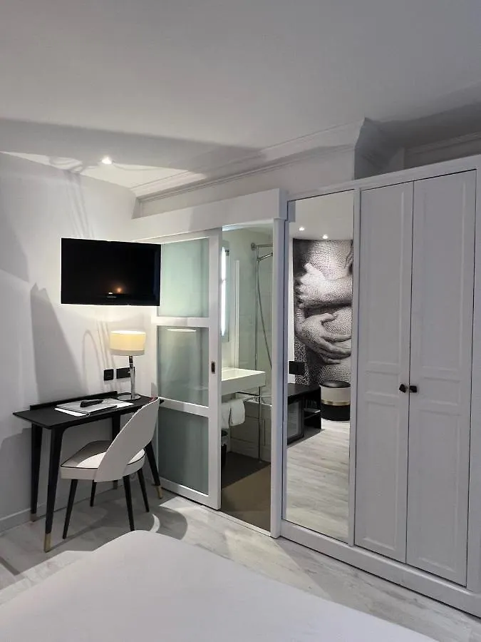 Massena 3* Parigi